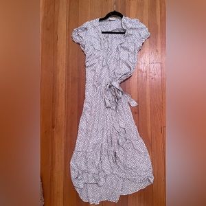 Abercrombie Wrap Dress, never worn. Size L